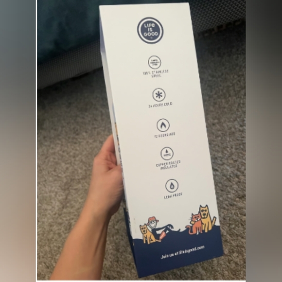 NWT! Life Is Good PET Design Insulated Water Bottle 32 oz (Light Blue Color) - Picture 2 of 5